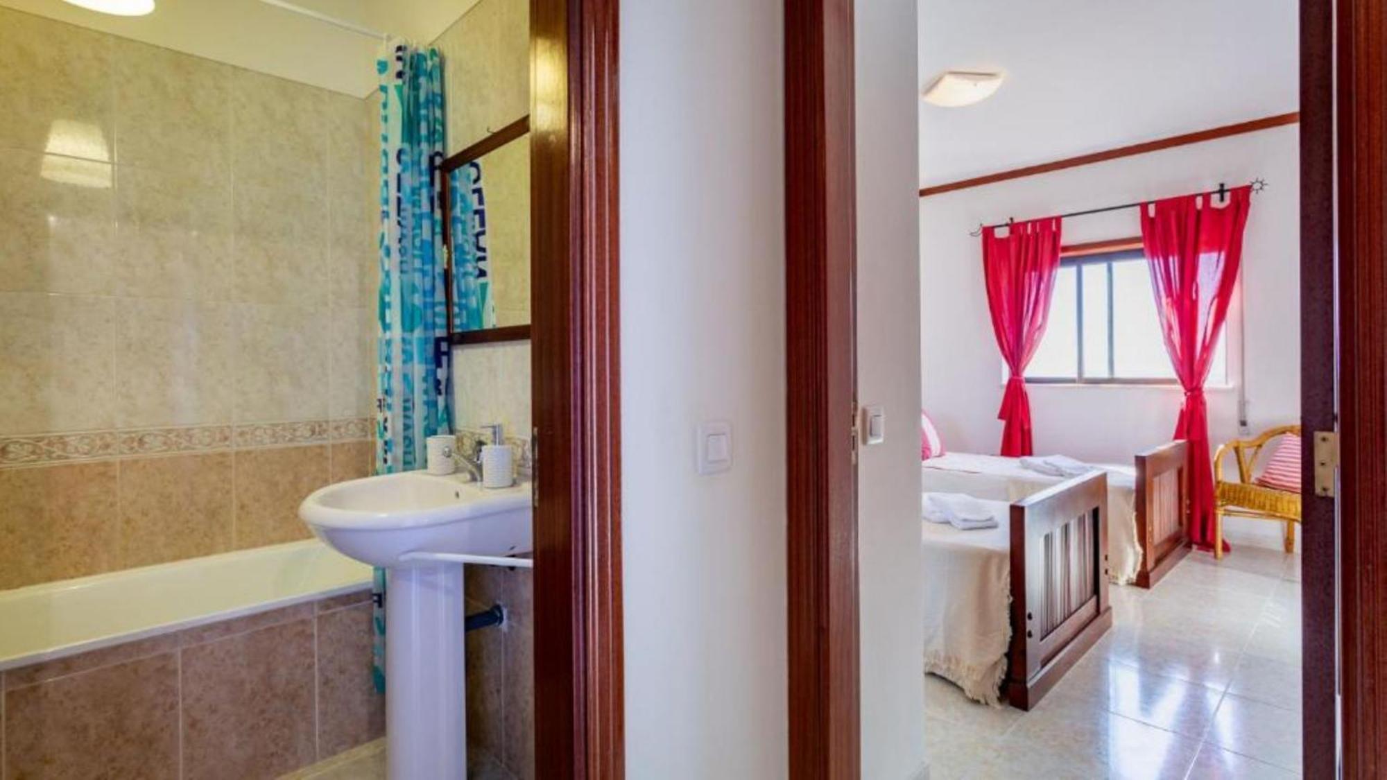Alvor 2 Bedrooms Balcony Flat Exterior foto